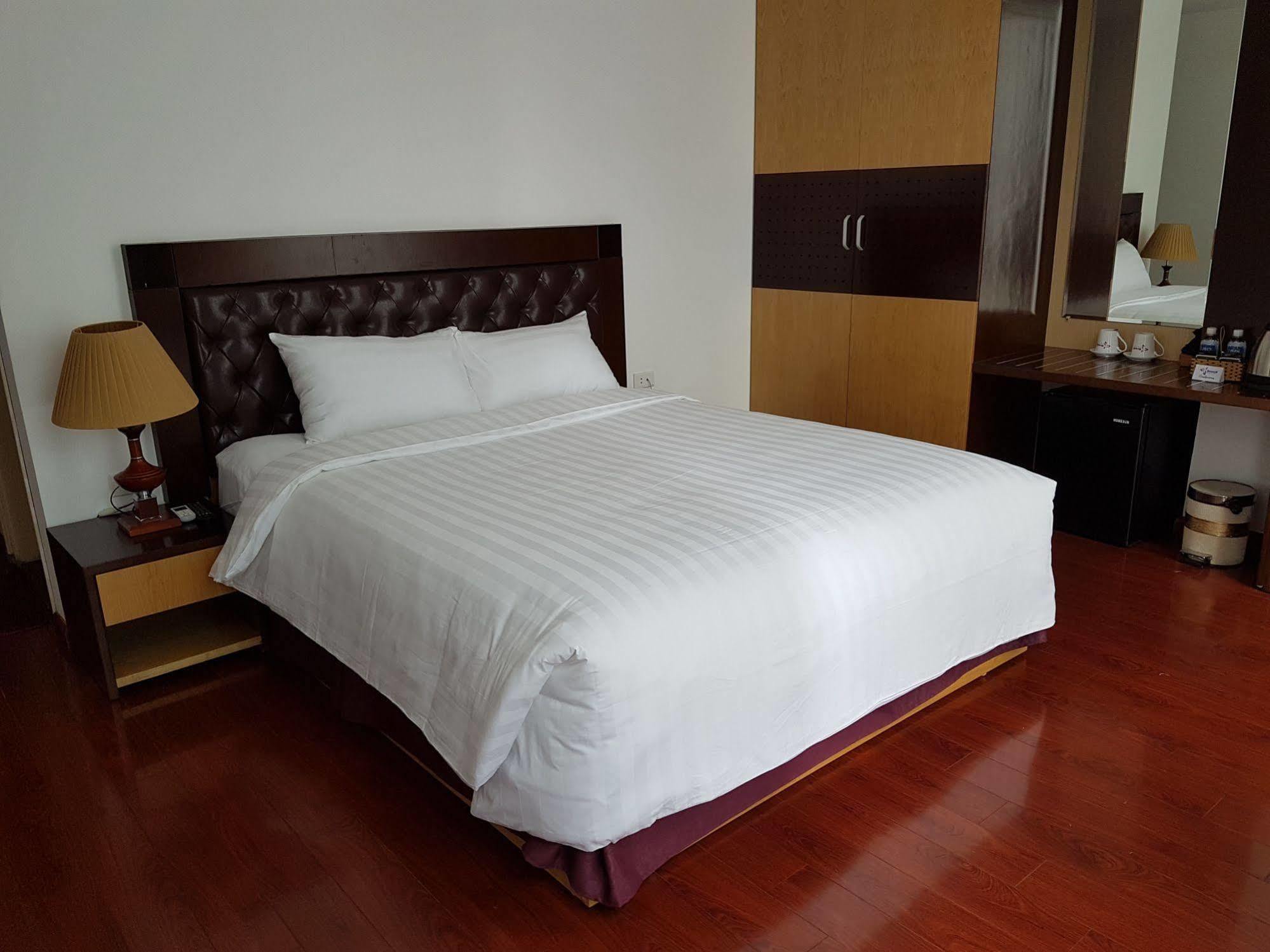Tu Sakura Hotel Hanoj Exteriér fotografie